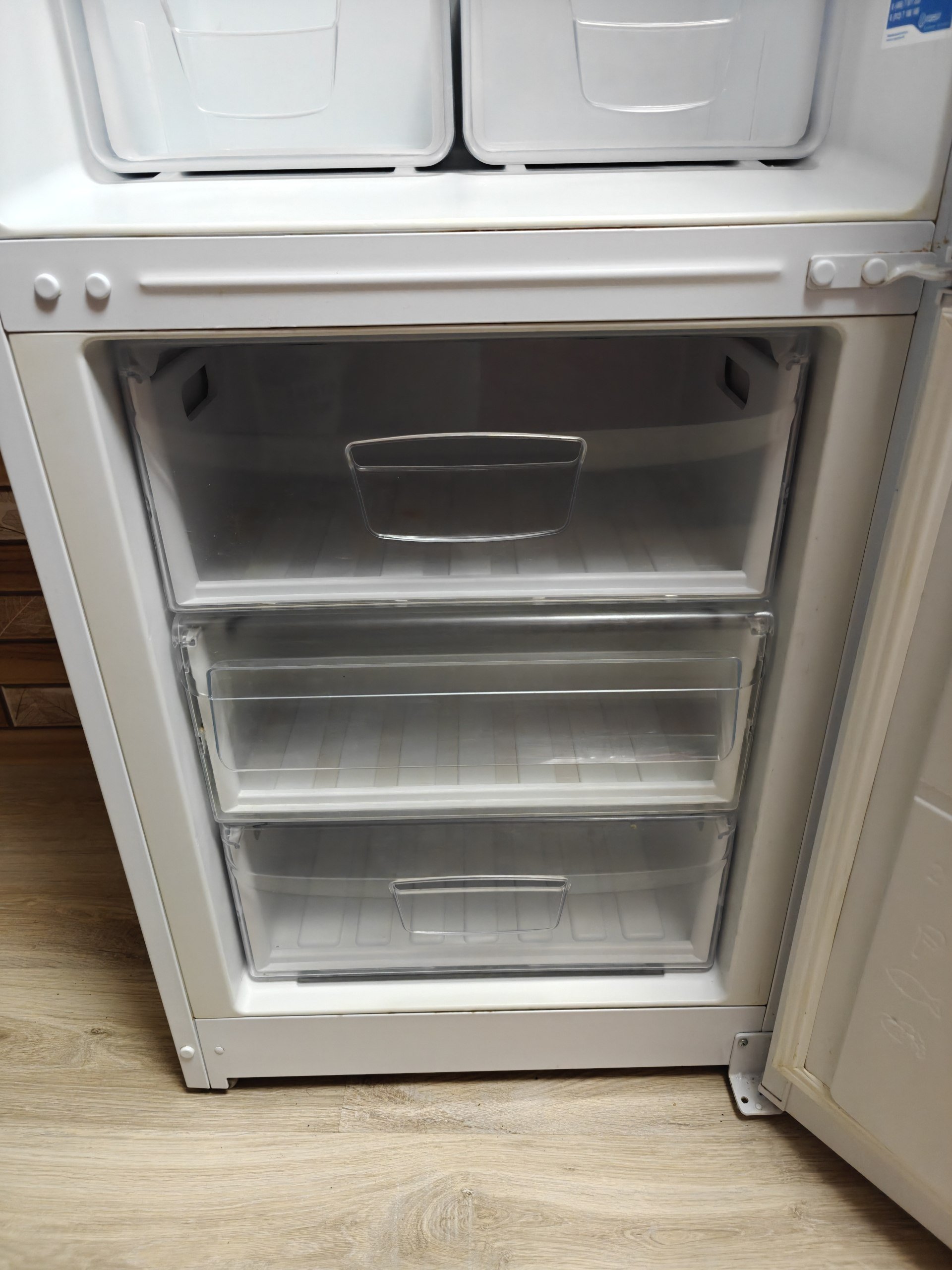 Холодильник Indesit Via 18 NF No Frost — отличное — Санкт-Петербург, Россия