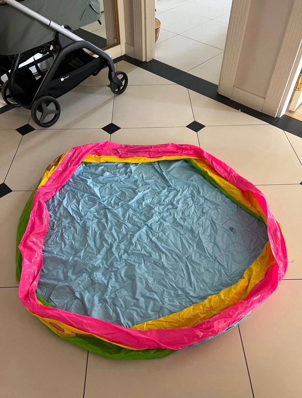 Inflatable kids pool 150x40 cm — Istanbul, Turkey