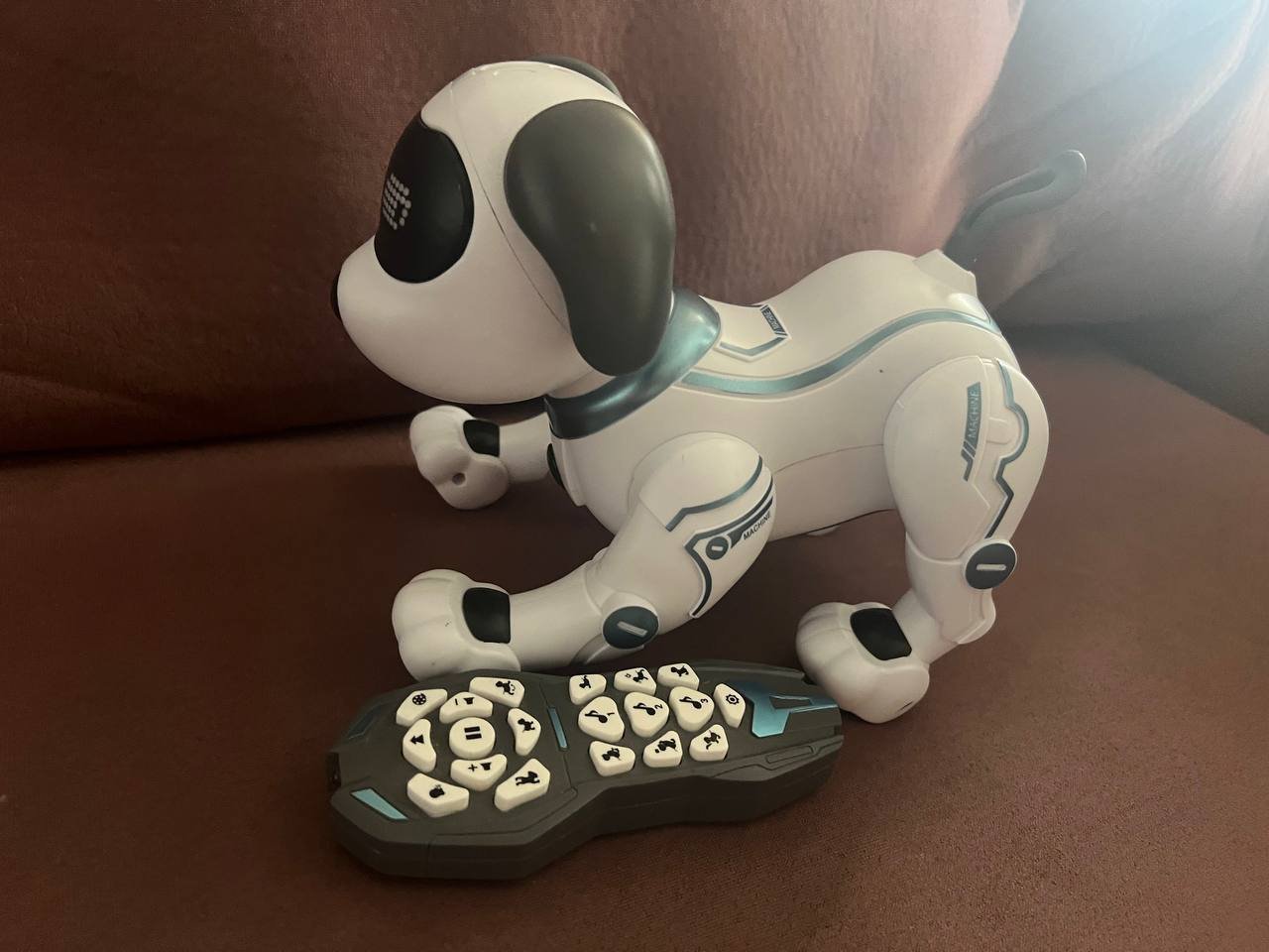 Interactive robot dog toy with remote — perfect — Batumi, Georgia