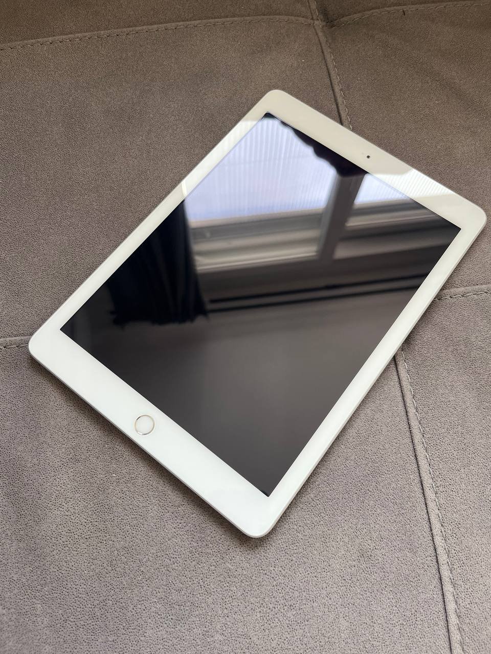 iPad 5 128GB WiFi A1822 — Нови Сад, Сербия