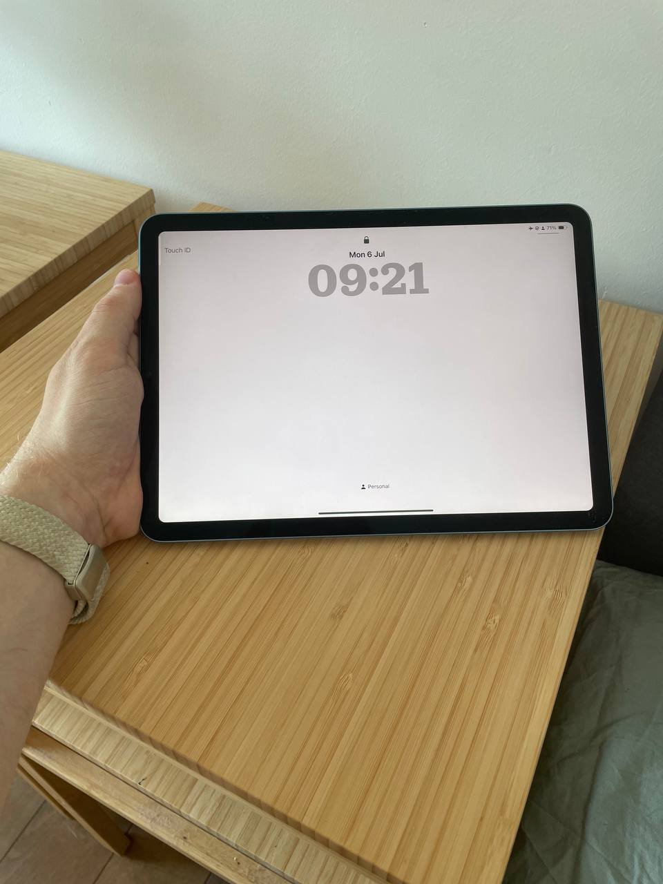 iPad Air 5 M1 64 с Apple Pencil, чехол — Нови Сад, Сербия iPad Air 5 M1 64 с Apple Pencil, чехол — Нови Сад, Сербия