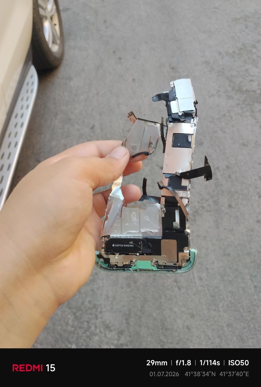 iPhone 11 en perfecto estado, batería 87%, conjunto completo — Batumi, Georgia