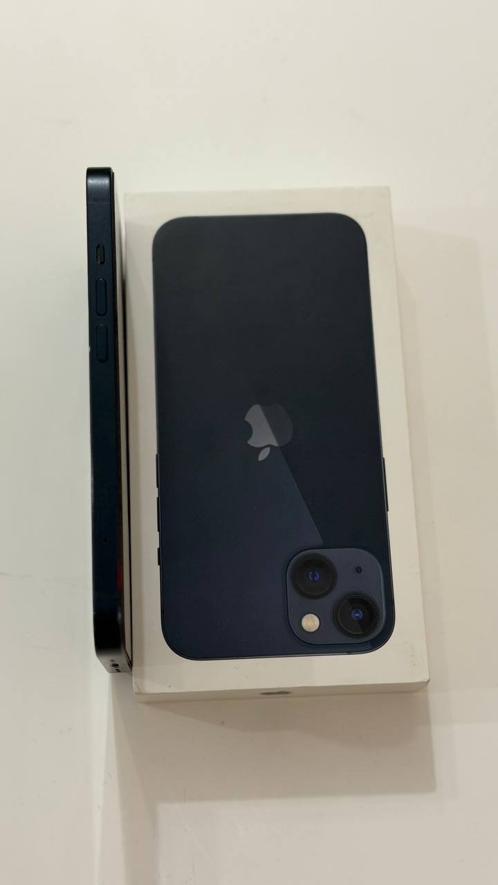 iPhone 13 128GB 620 GEL — usado — Batumi, Georgia