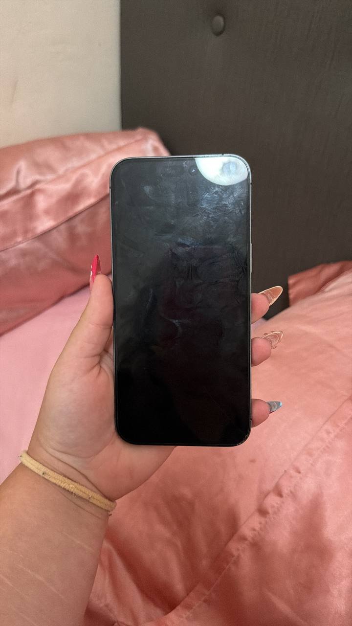 iPhone 14 Pro Max 216 GB, batería 76% — Limasol, Chipre iPhone 14 Pro Max 216 GB, batería 76% — usado — Limasol, Chipre