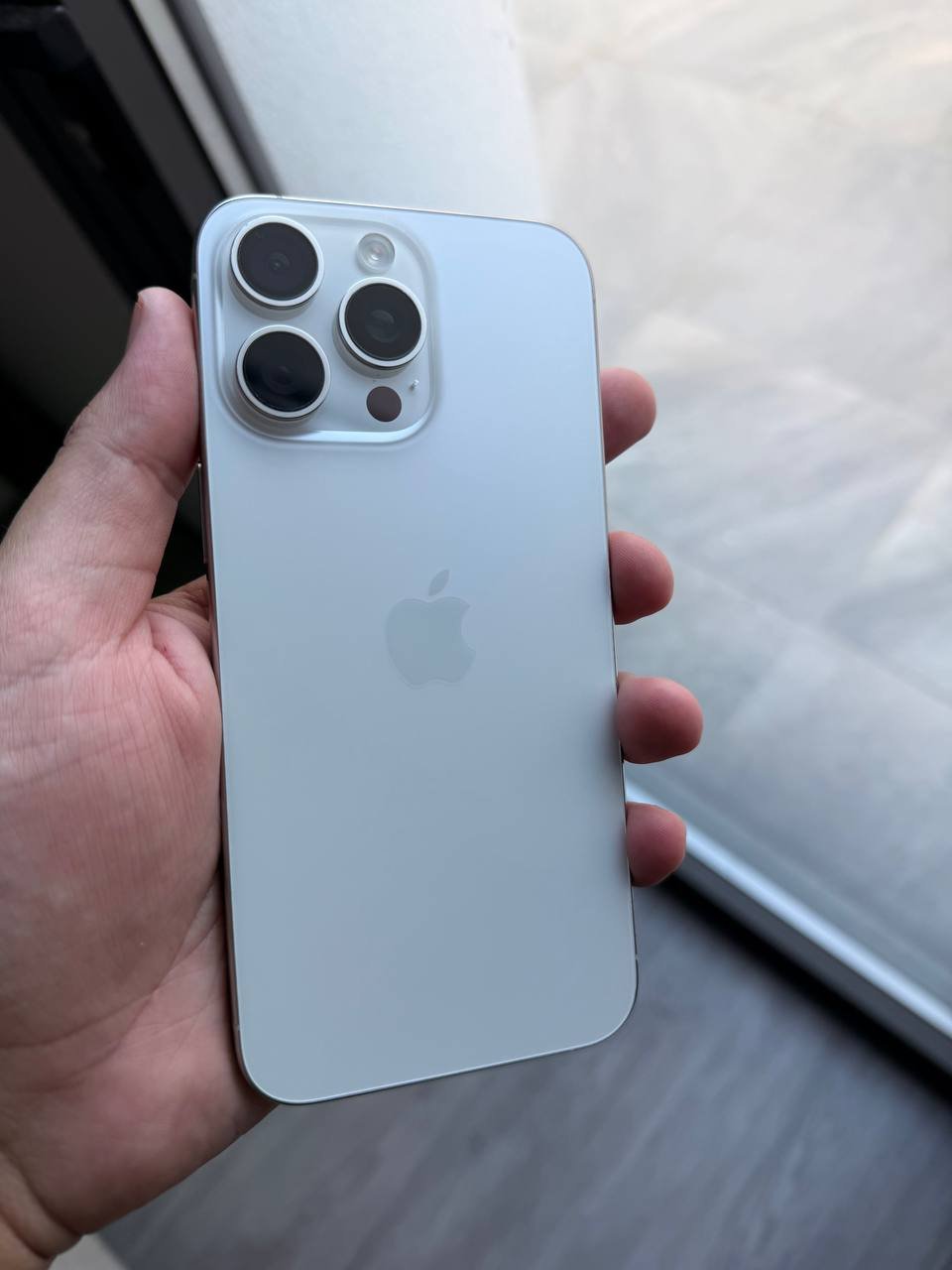 iPhone 15 Pro Max 256GB, 89% batería, Limassol — Limasol, Chipre iPhone 15 Pro Max 256GB, 89% batería, Limassol — usado — Limasol, Chipre