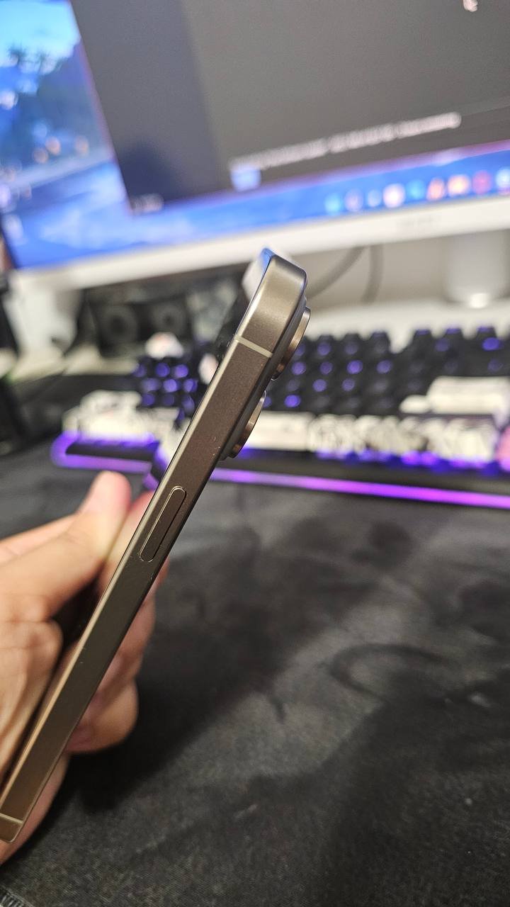 iPhone 16 Pro Max 256GB, 78% batería, sin abrir — usado — Batumi, Georgia