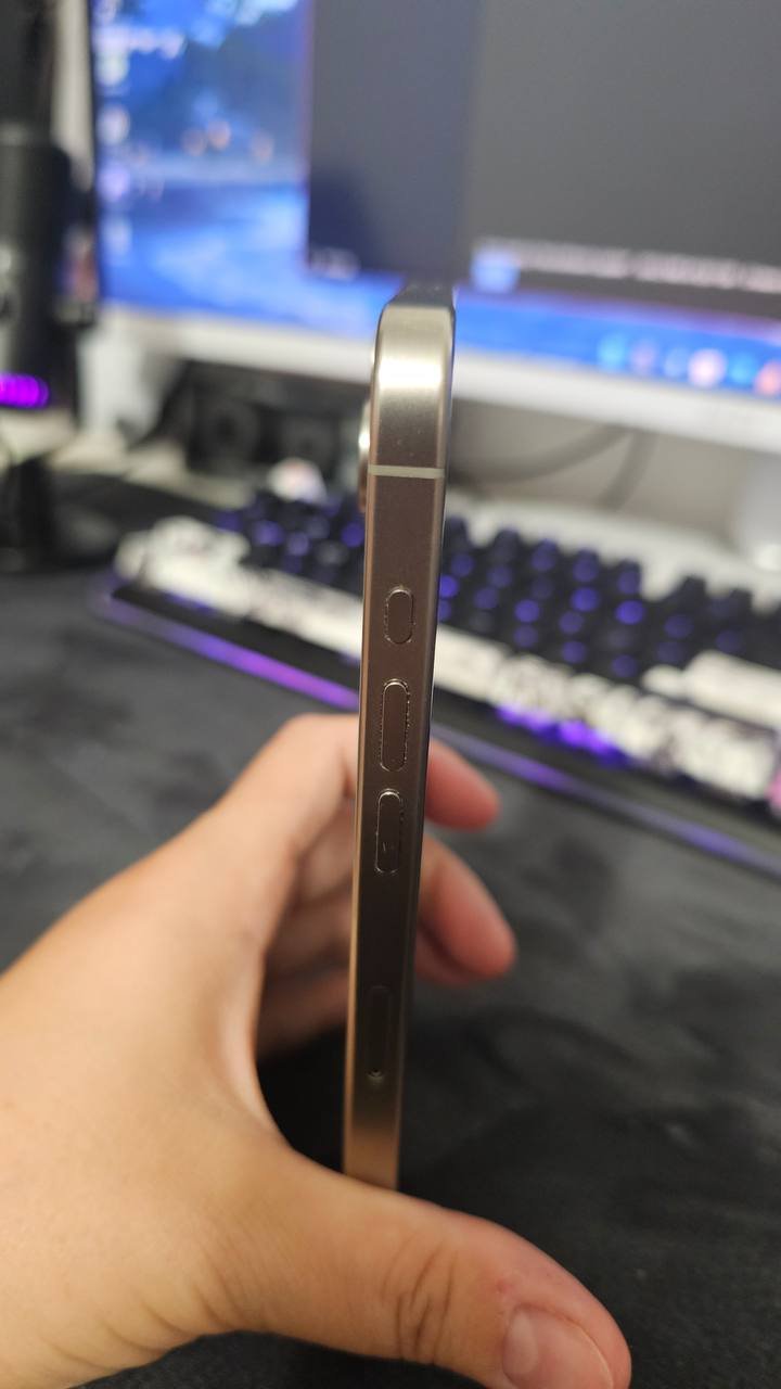 iPhone 16 Pro Max 256GB, 78% batería, sin abrir — usado — Batumi, Georgia