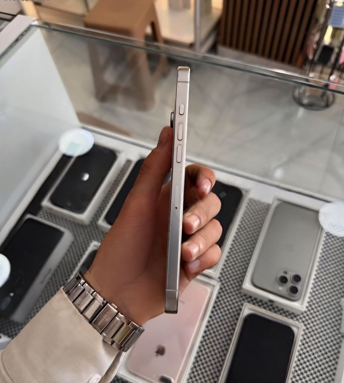 iPhone 16 Pro Max 256 ГБ, 95% батарея, 2SIM, ZA/A — Стамбул, Турция iPhone 16 Pro Max 256 ГБ, 95% батарея, 2SIM, ZA/A — как новый — Стамбул, Турция