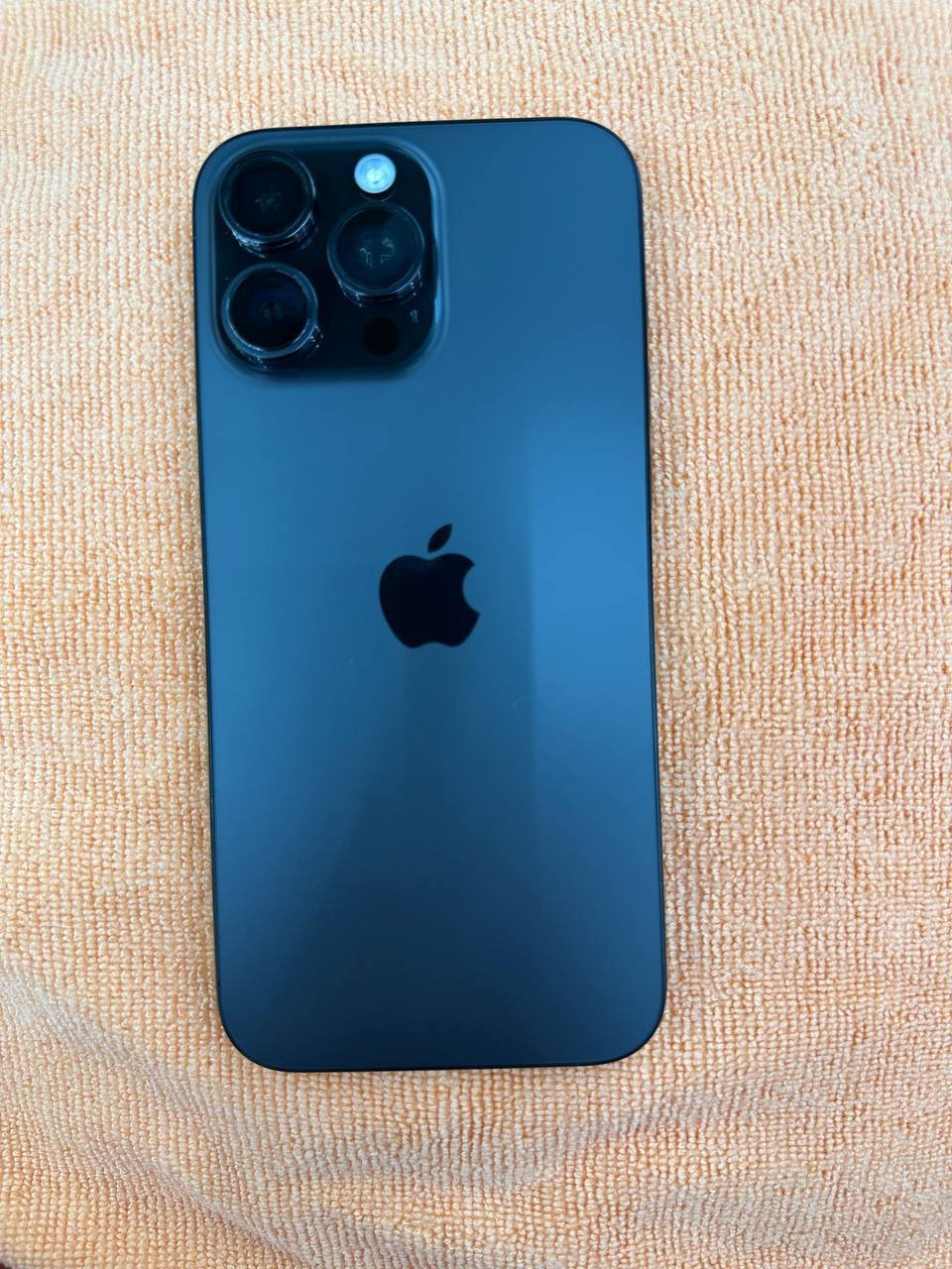 آيفون 16 برو ماكس eSIM سعة 256 جيجابايت كامل — مستعمل — باتومي, جورجيا