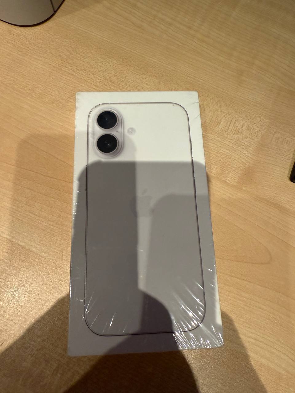 بيع iPhone 17 سعة 256 جيجابايت جديد داخل العلبة (أبيض/أسود) — جديد — باتومي, جورجيا