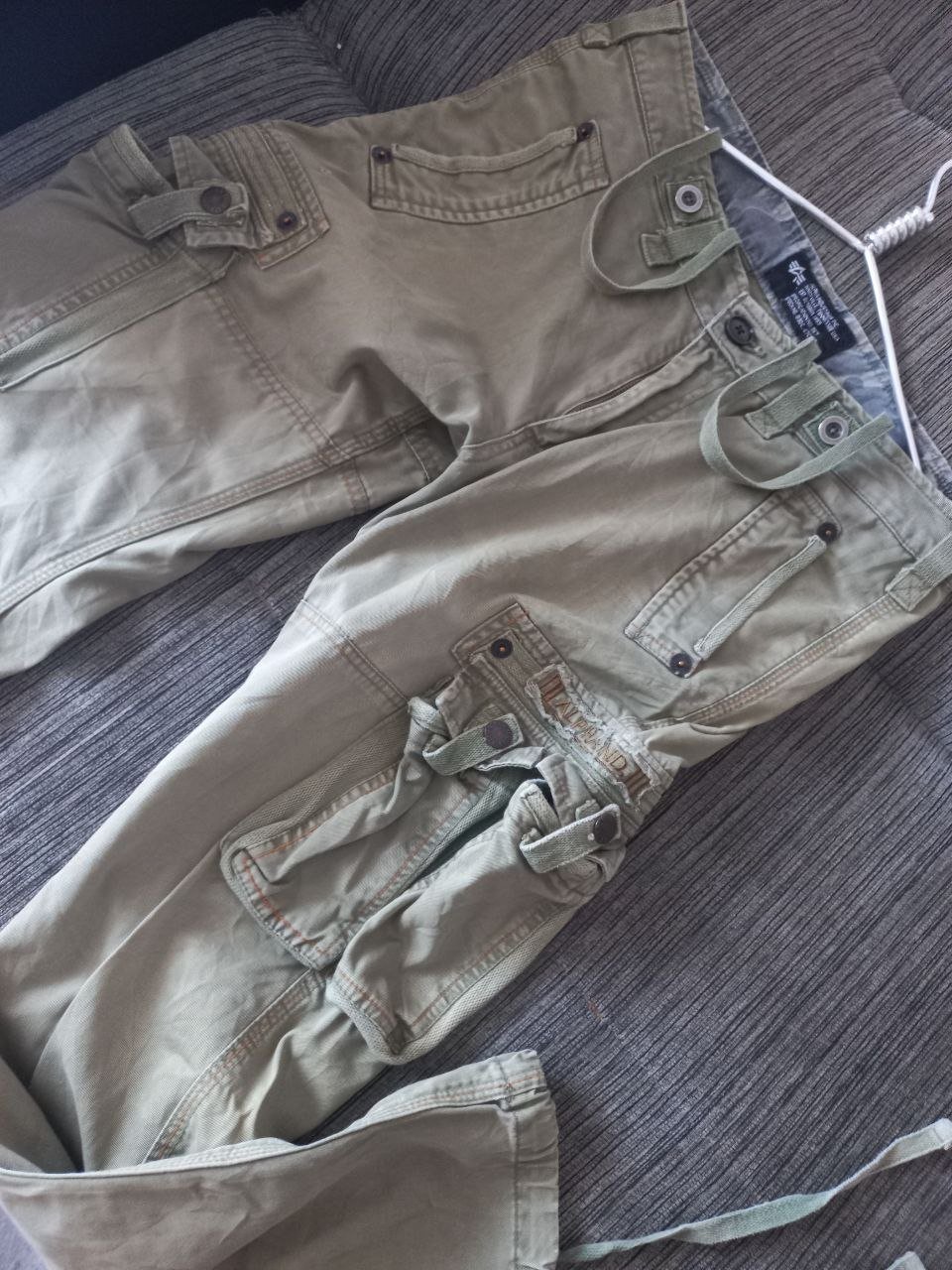 بنطال كارغو J.Crew (بيج/كاكي) جديد — باتومي, جورجيا