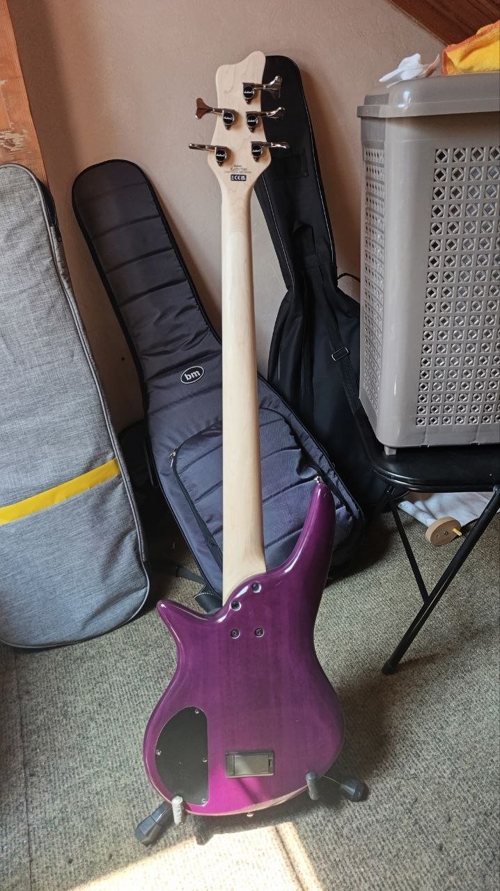 Jackson JS3Q V Spectra Bass Purple Phaze (5 струн) — Нови Сад, Сербия Jackson JS3Q V Spectra Bass Purple Phaze (5 струн) — Нови Сад, Сербия