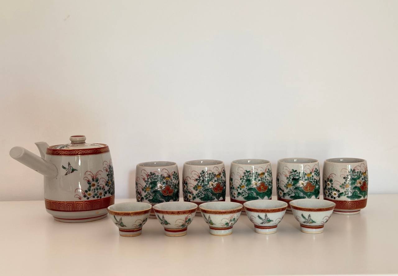 Juego de té japonés, 11 piezas (cerámica) — Limasol, Chipre Juego de té japonés, 11 piezas (cerámica) — Limasol, Chipre