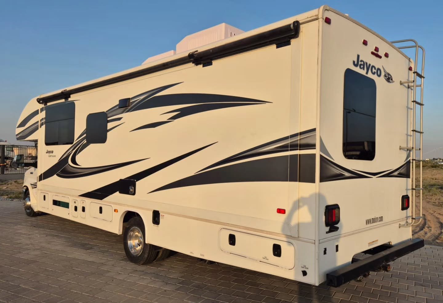 Jayco Greyhawk 30x motorhome 2019 — Sharjah, UAE Jayco Greyhawk 30x motorhome 2019 — excellent — Sharjah, UAE