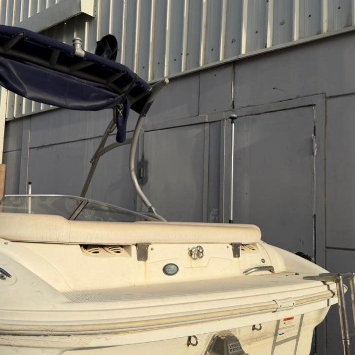 Джетбот 2008 с двигателем Volvo Penta 4.3GL — Дубай, ОАЭ