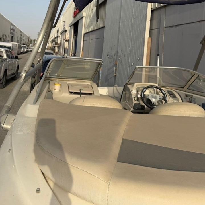 Джетбот 2008 с двигателем Volvo Penta 4.3GL — Дубай, ОАЭ