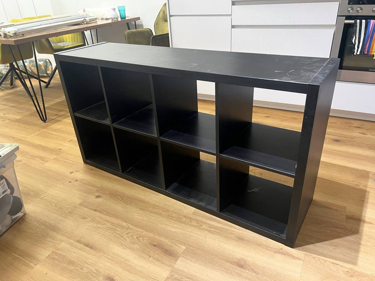 رف Kallax 4x2 (به خدوش) — used with scuffs — نوفي ساد, صربيا