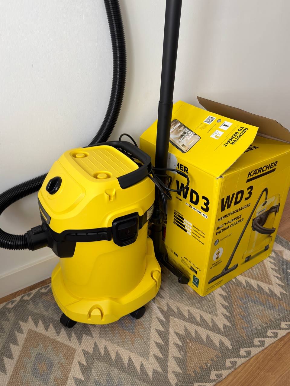 Karcher WD3 multi-purpose vacuum cleaner — used — Valencia, Spain