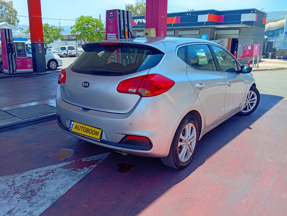 Kia Ceed 2013 EX 1.6 automatic robot, hatchback — Tel Aviv, Israel