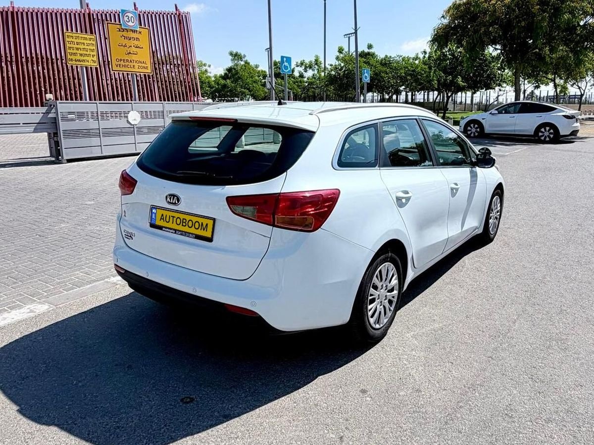 Kia Ceed 2017 wagon 5-door, LX — Tel Aviv, Israel