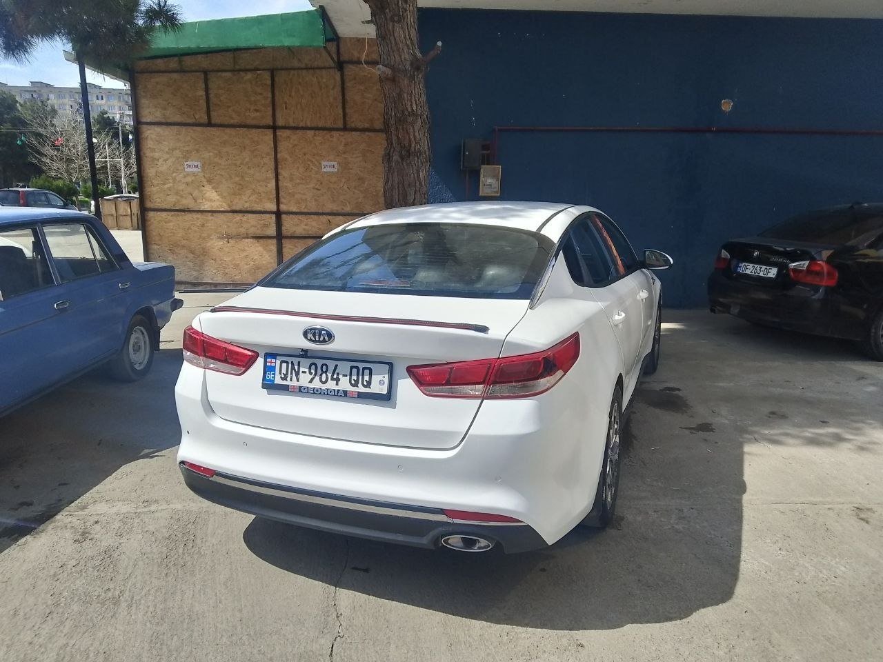 Kia Optima 2015 white LPG 2.0 — used — Tbilisi, Georgia