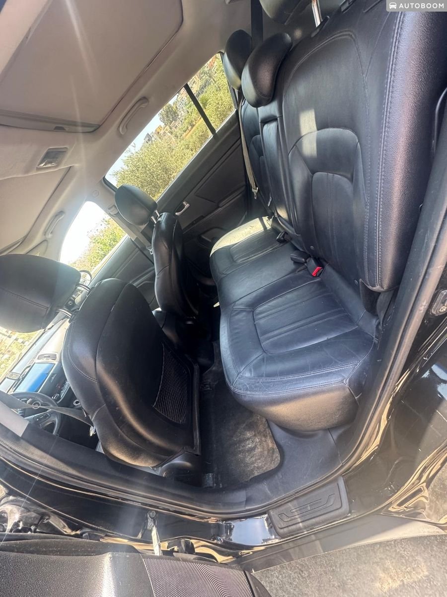 Kia Sportage 2012 Premium, automatic, 4x4, black — Tel Aviv, Israel