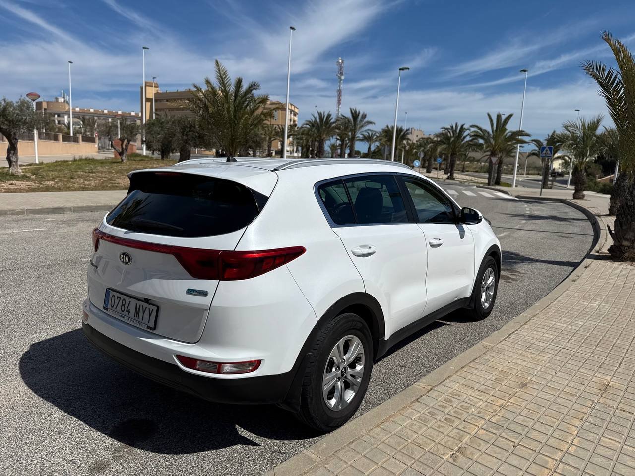 Kia Sportage 2017 1.7 дизель автомат, 15500€ — Аликанте, Испания Kia Sportage 2017 1.7 дизель автомат, 15500€ — Аликанте, Испания