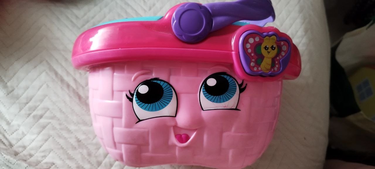 Kids interactive toy (picnic basket) — perfect — Valencia, Spain
