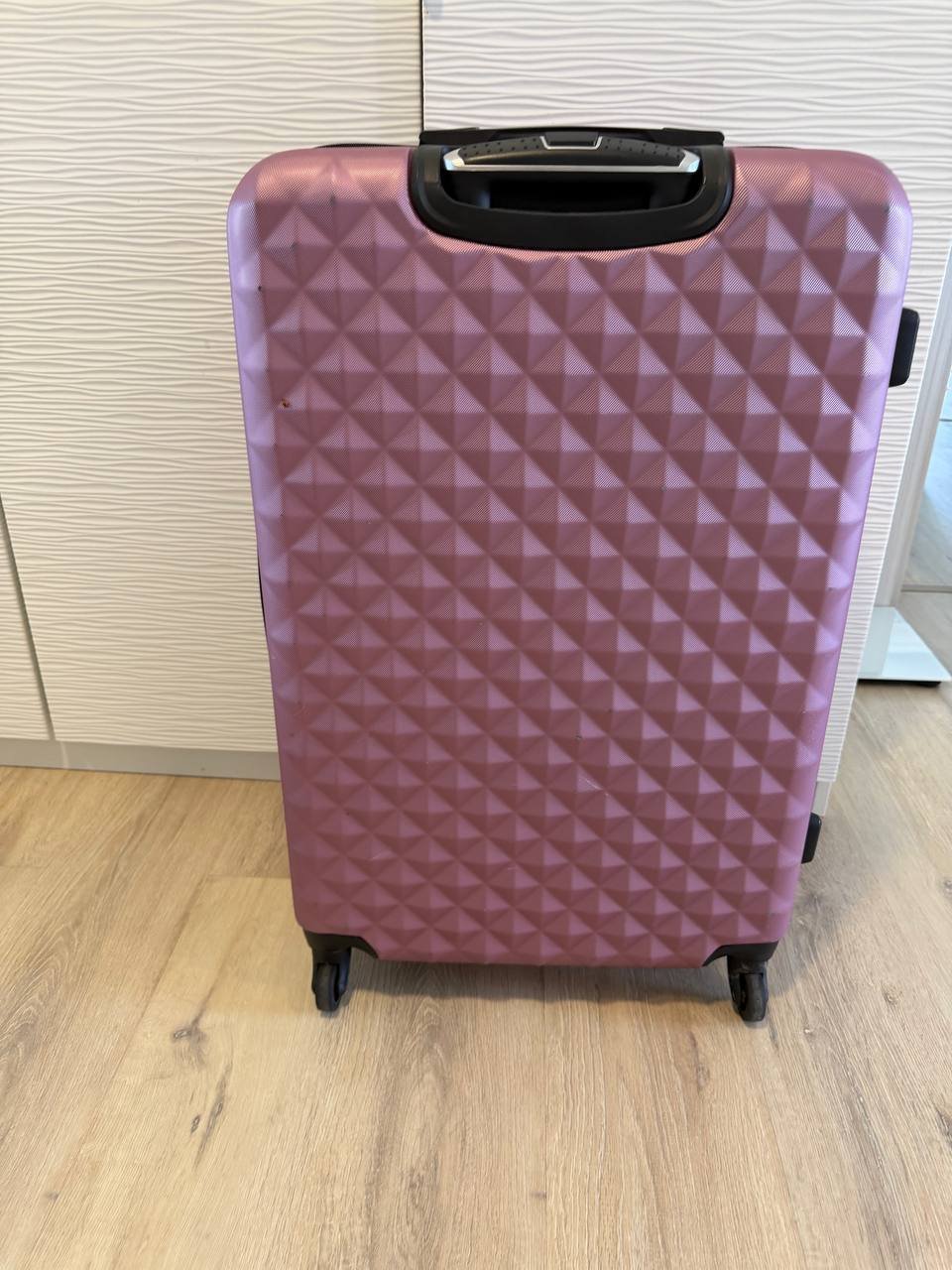 حقيبة سفر L’case L+ 115 لتر، 70€ — ليماسول, قبرص