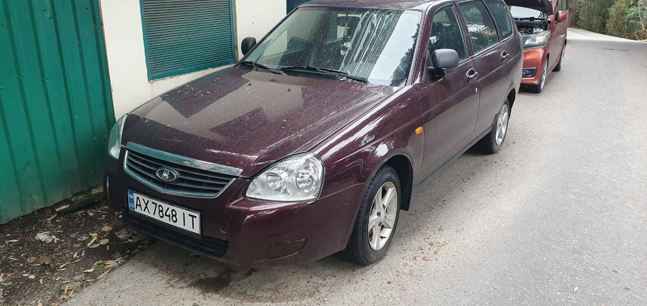 لادا بريورا ستيشن 2013، 93000 كم، غاز LPG — روسيا