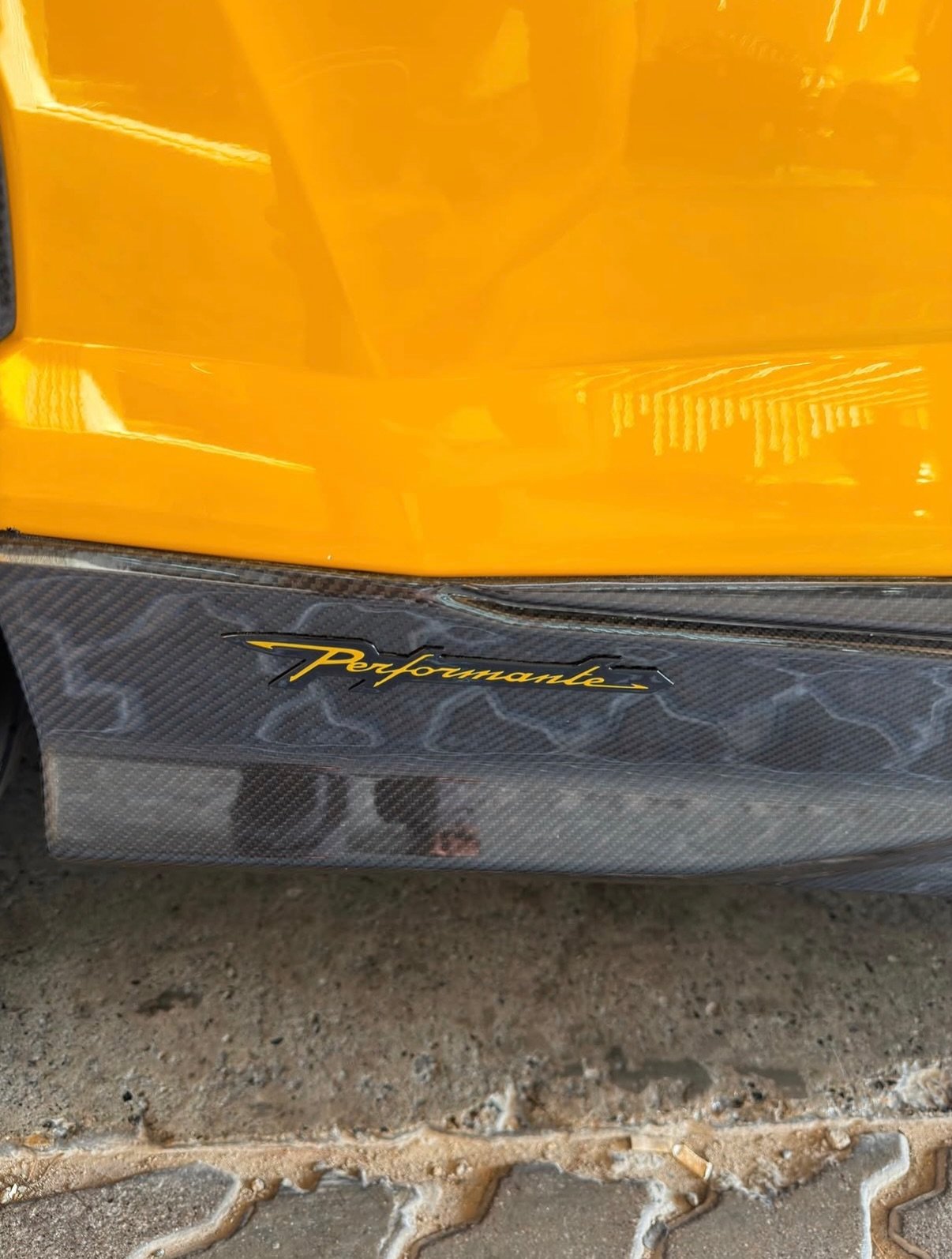 Lamborghini Urus 2019 Euro spec original Performante kit — Dubai, UAE Lamborghini Urus 2019 Euro spec original Performante kit — Dubai, UAE