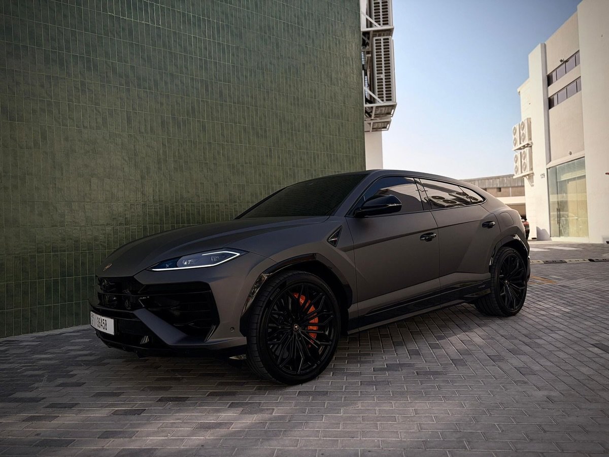 Lamborghini Urus SE 2025 new, fully loaded — Dubai, UAE Lamborghini Urus SE 2025 new, fully loaded — Dubai, UAE