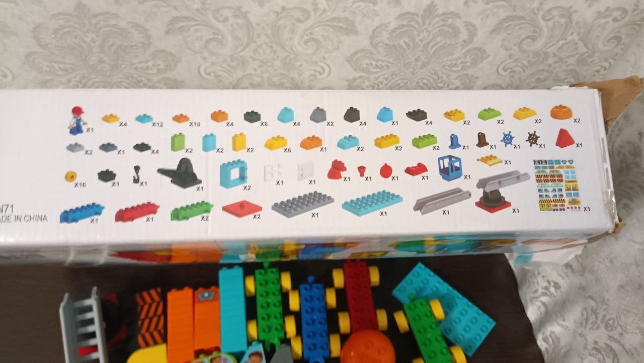 Большой конструктор робот-трансформер 132 детали (аналог Lego Duplo) — Москва, Россия Большой конструктор робот-трансформер 132 детали (аналог Lego Duplo) — Москва, Россия