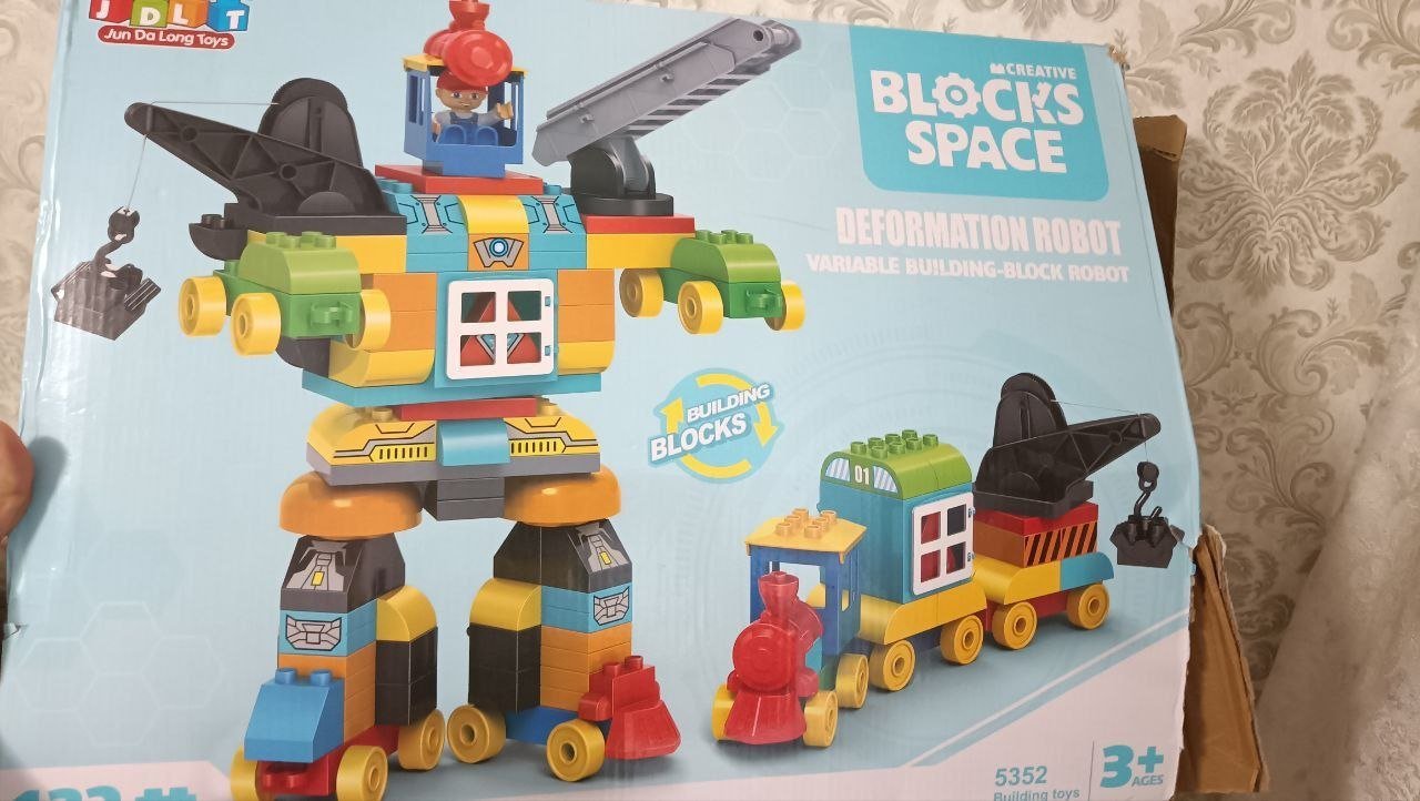 Большой конструктор робот-трансформер 132 детали (аналог Lego Duplo) — Москва, Россия Большой конструктор робот-трансформер 132 детали (аналог Lego Duplo) — Москва, Россия