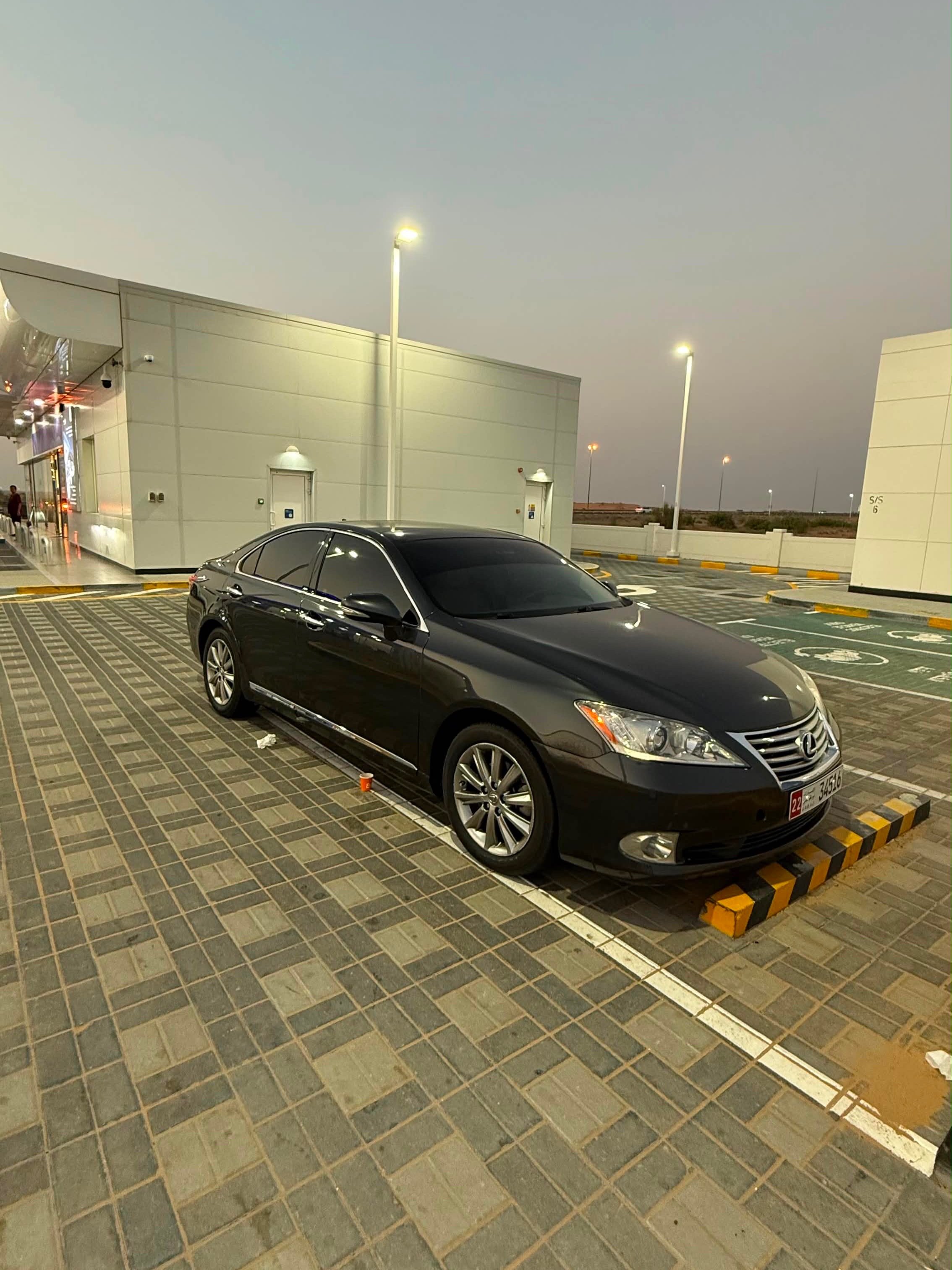 لكزس ES350 2011 فُل أوبشن — نظيف جدًا — دبي, الإمارات