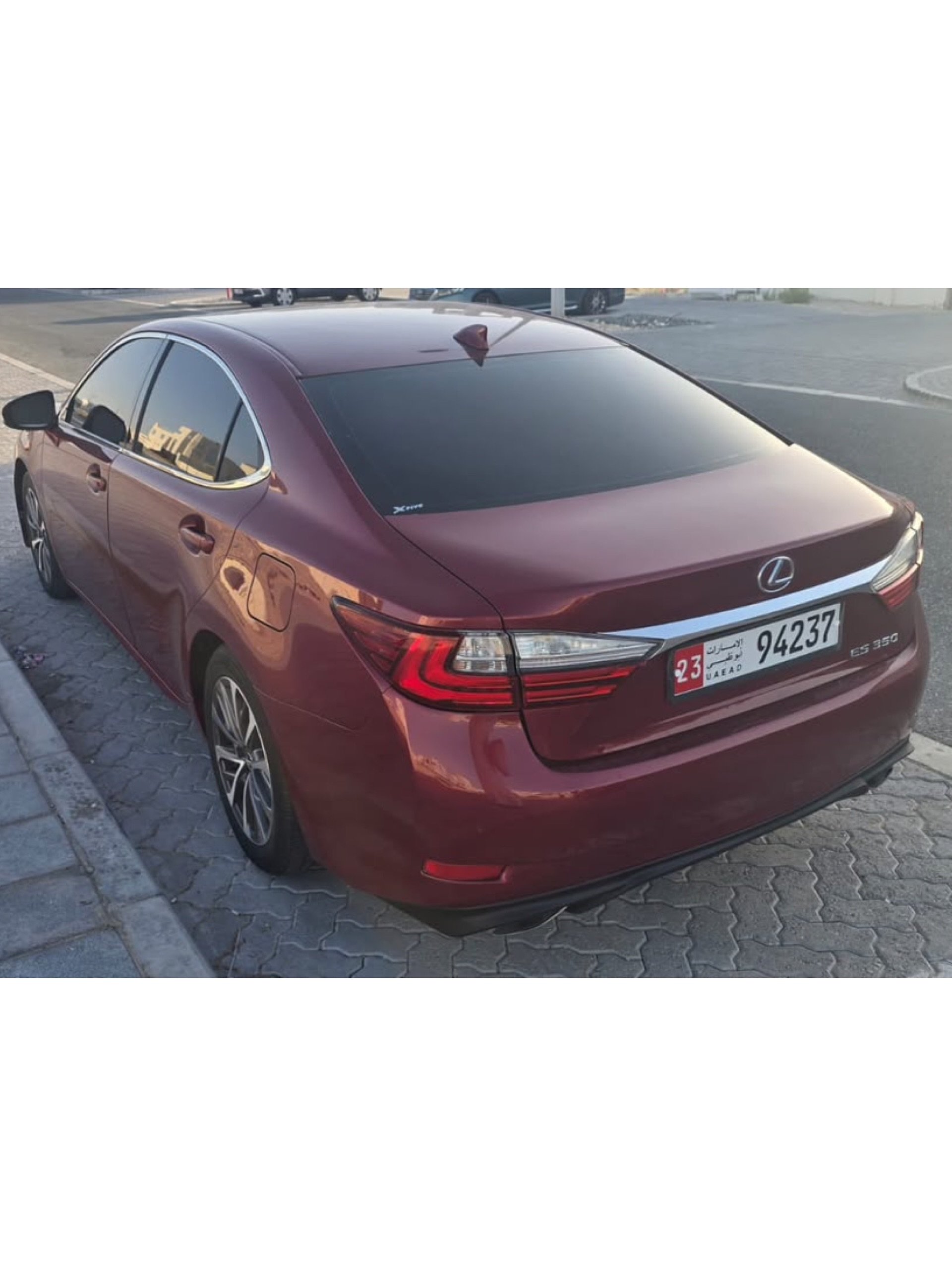 لكزس ES350 موديل 2017 — 35,000 درهم — دبي, الإمارات