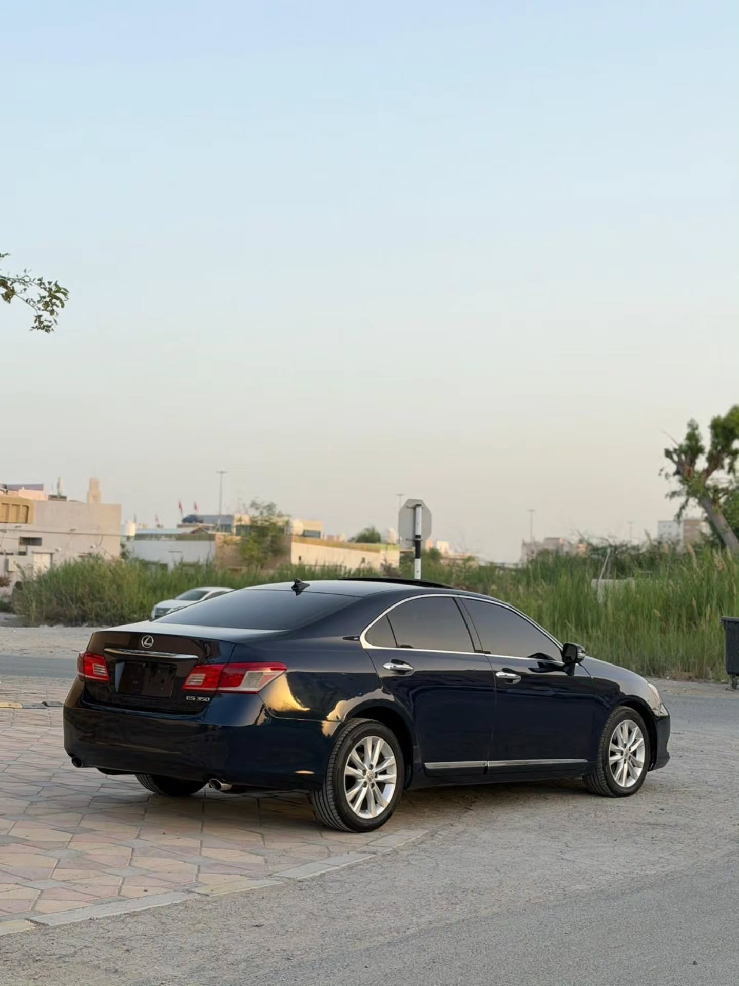Lexus ES 350 2011 (US import) 16000 AED — Dubai, UAE