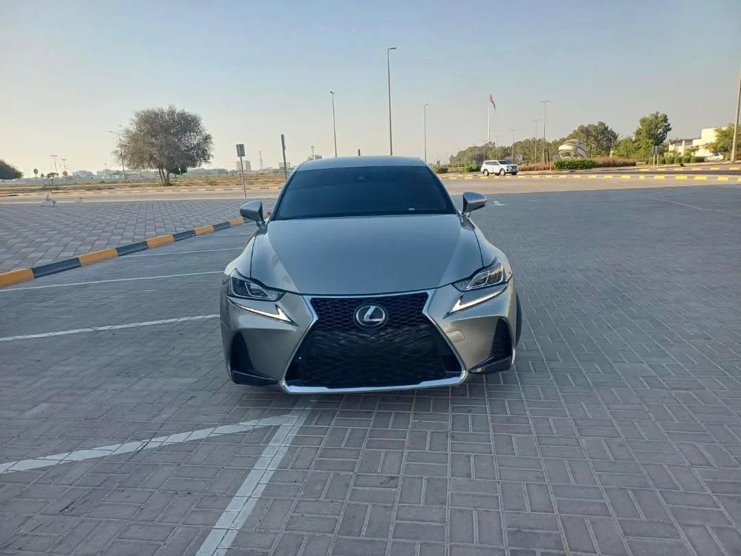 Lexus GS 350 2018 серебристый (в наличии) — б/у — Дубай, ОАЭ