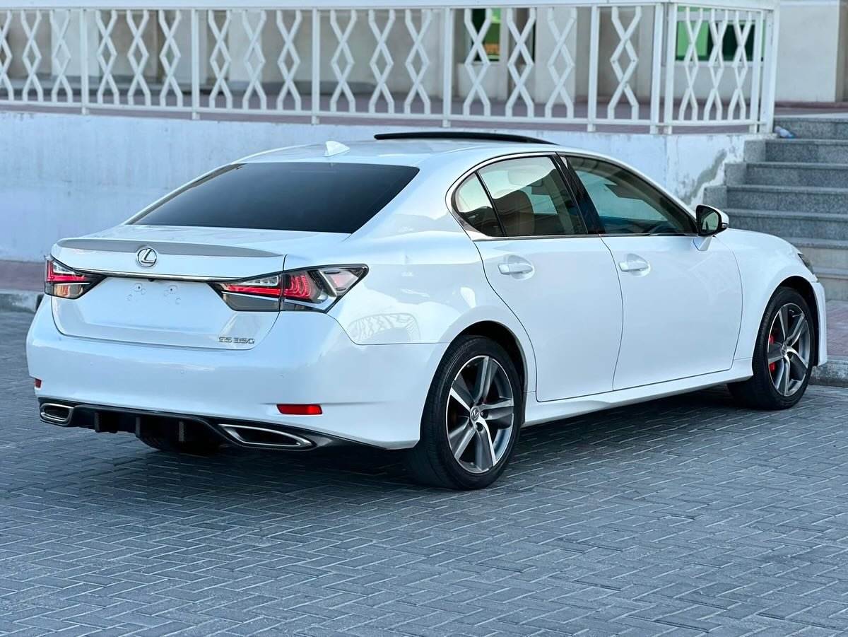 لكزس GS 350 بلاتينيوم 2017 (أمريكا) — دبي, الإمارات لكزس GS 350 بلاتينيوم 2017 (أمريكا) — دبي, الإمارات