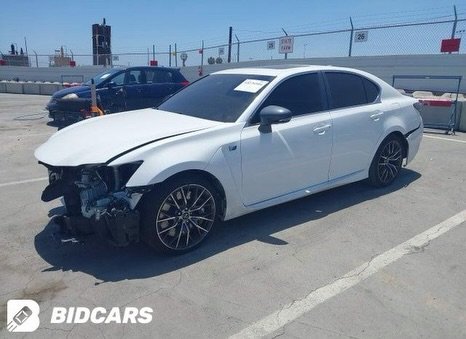 لكزس GS F 2016 أبيض (ضرر أمامي) — دبي, الإمارات لكزس GS F 2016 أبيض (ضرر أمامي) — دبي, الإمارات