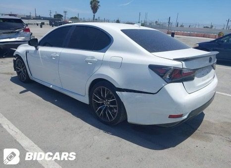 لكزس GS F 2016 أبيض (ضرر أمامي) — دبي, الإمارات لكزس GS F 2016 أبيض (ضرر أمامي) — دبي, الإمارات