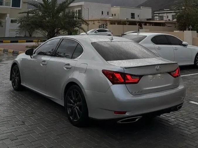 Lexus GS-Series 2014 серебро — Шарджа, ОАЭ