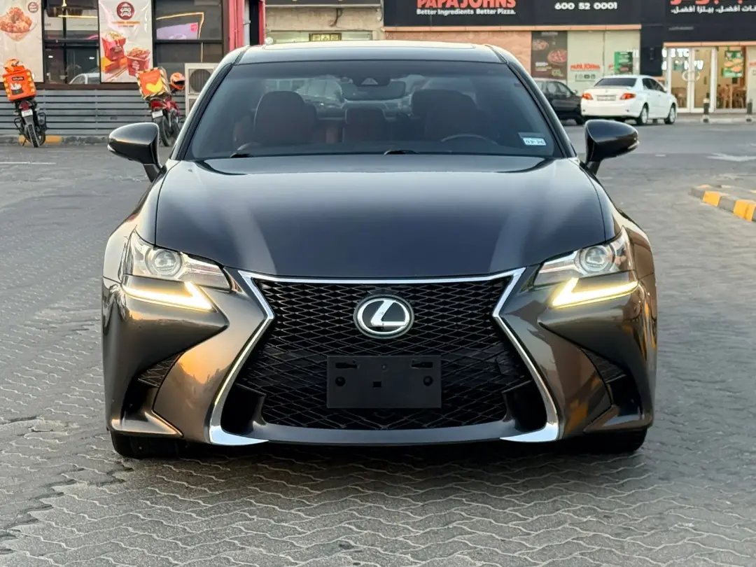 Lexus GSF 2018 задний привод, 65 000 AED Lexus GSF 2018 задний привод, 65 000 AED