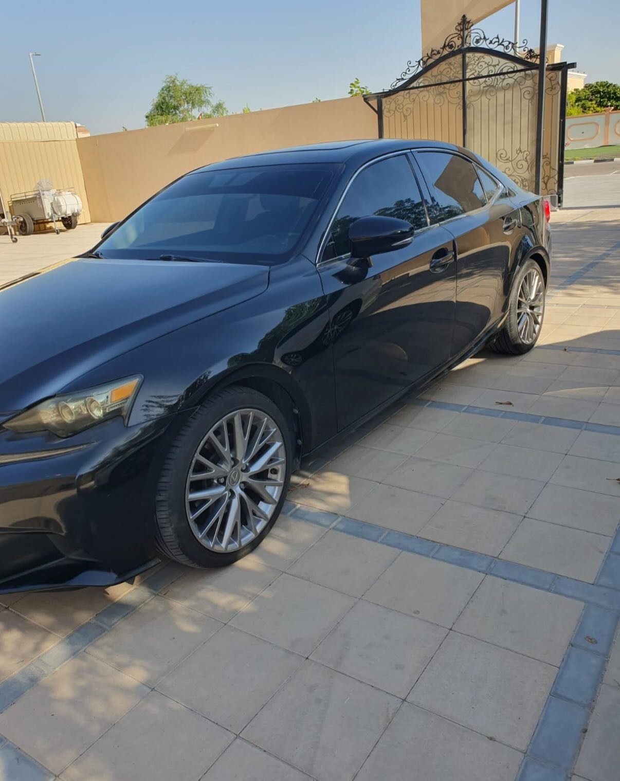 Lexus IS 250 2014 черный, full options, пробег 206200 км — Дубай, ОАЭ
