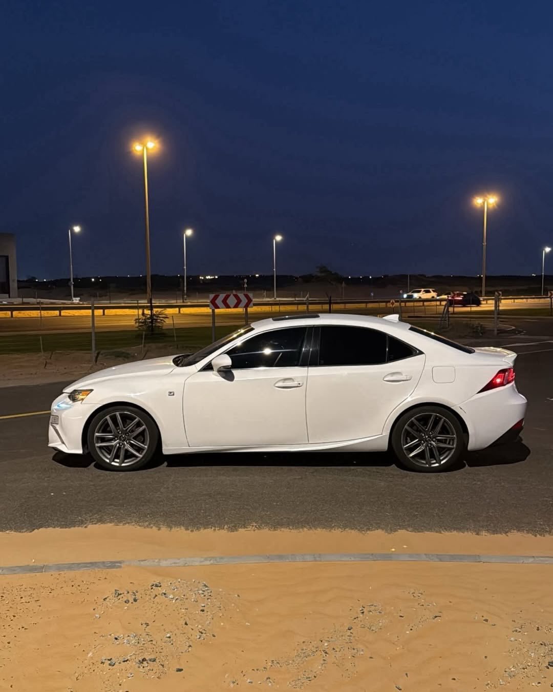 لكزس IS 300 F Sport 2016 (مستوردة من أمريكا) — مستعمل — دبي, الإمارات