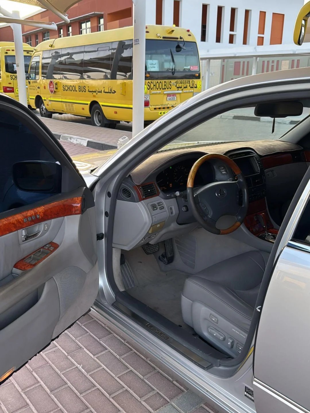 Lexus LS 430 2004, 15 000 AED, полный сервис — б/у — Дубай, ОАЭ