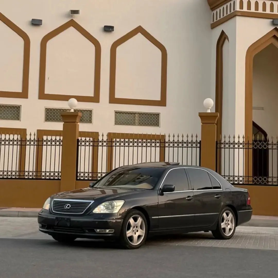 Lexus LS 430 2005 серый салон зaни — Дубай, ОАЭ