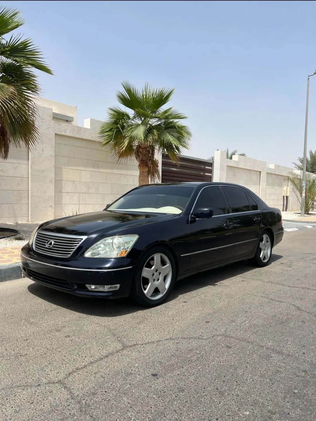 Lexus LS 430 2005 американский ввоз — б/у — Дубай, ОАЭ