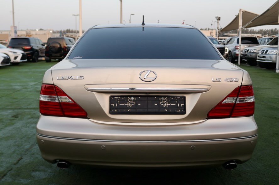 Lexus LS 430 2006 золотой, полный опцион — Дубай, ОАЭ