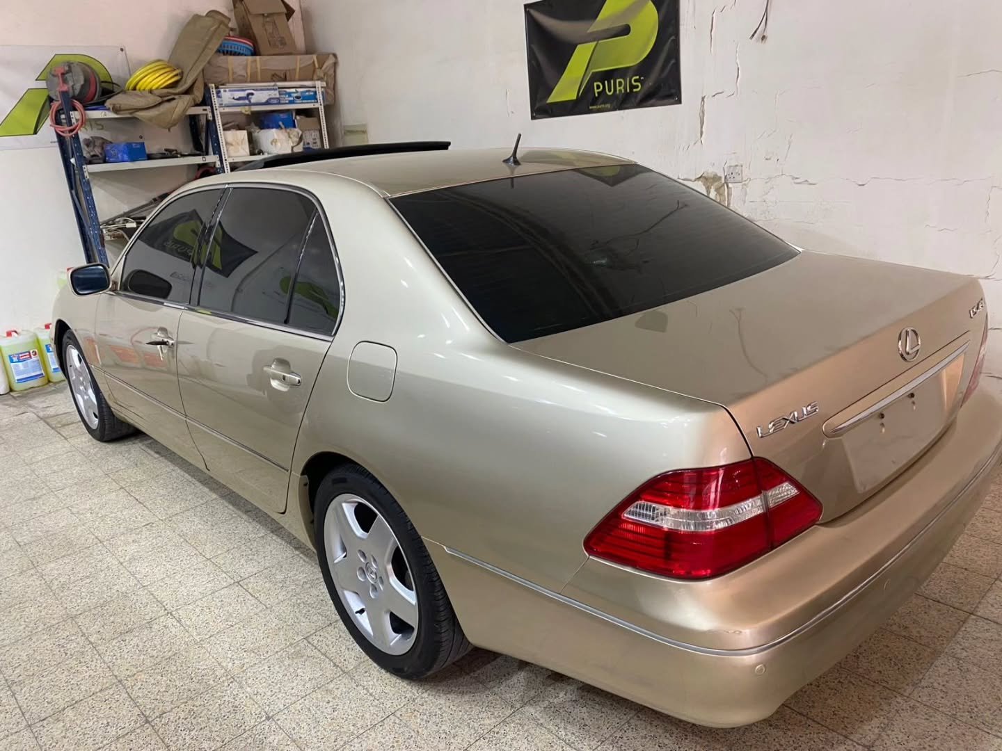 Lexus LS 430 2006 золотой (ввоз США) — б/у — Дубай, ОАЭ